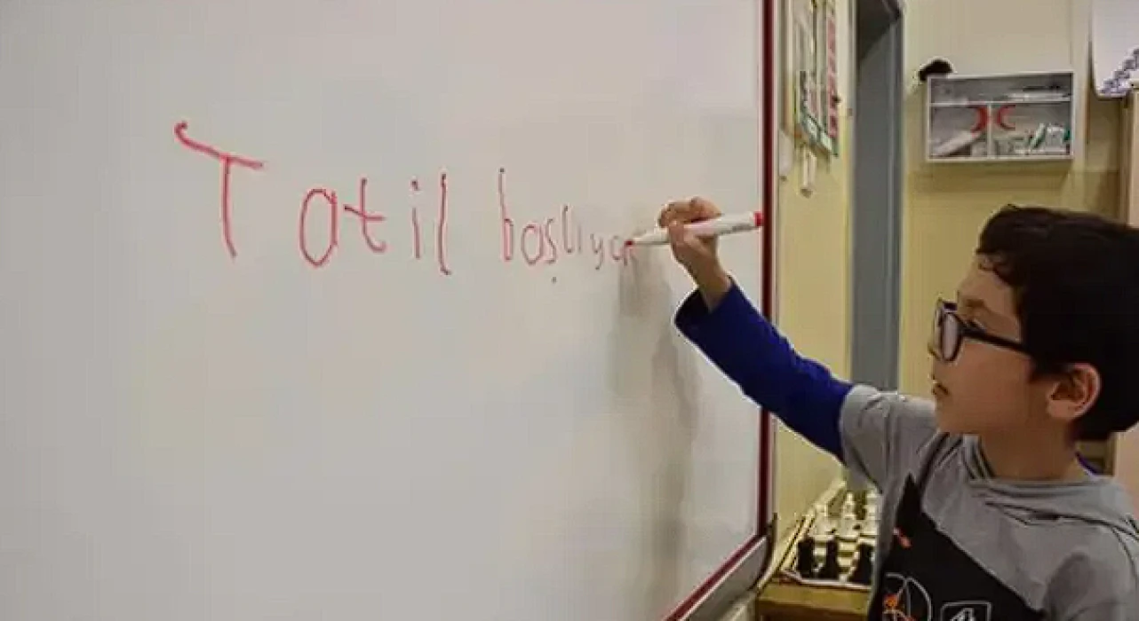 MEB takvimi açıklandı: Okullar ne zaman kapanacak, yaz tatili ne zaman başlıyor?