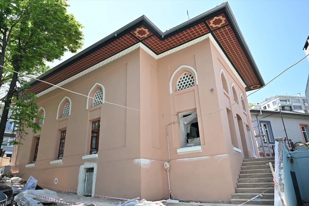 Restore edilen Kandilli Camisi bayramda ibadete açılacak