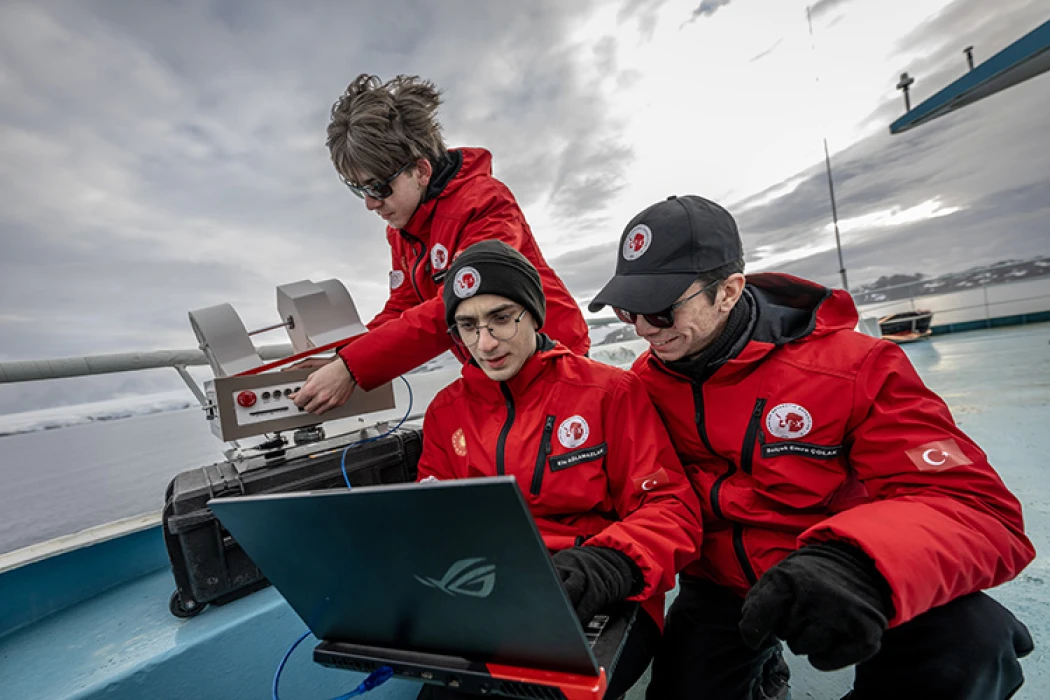 Genç bilim insanlarından Türk Bilim Üssü için yenilikçi enerji projesi