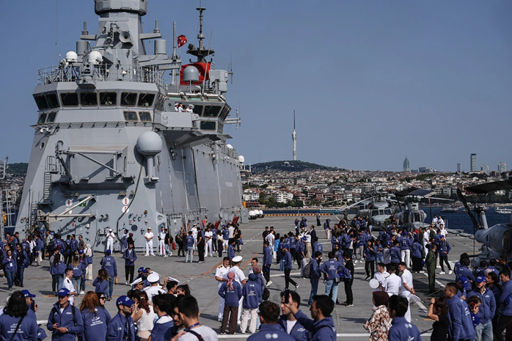 TCG Anadolu, Zafer Yolculuğu'nu tamamladı: İstanbul’da coşkuyla karşılandı