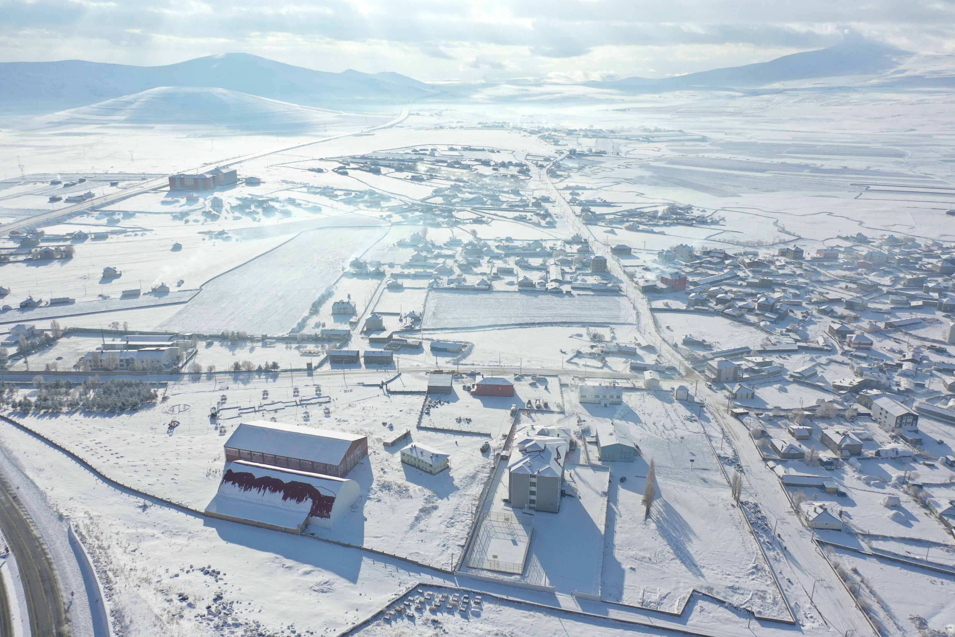 Kar yağışı etkili oldu! Köyler dronla görüntülendi