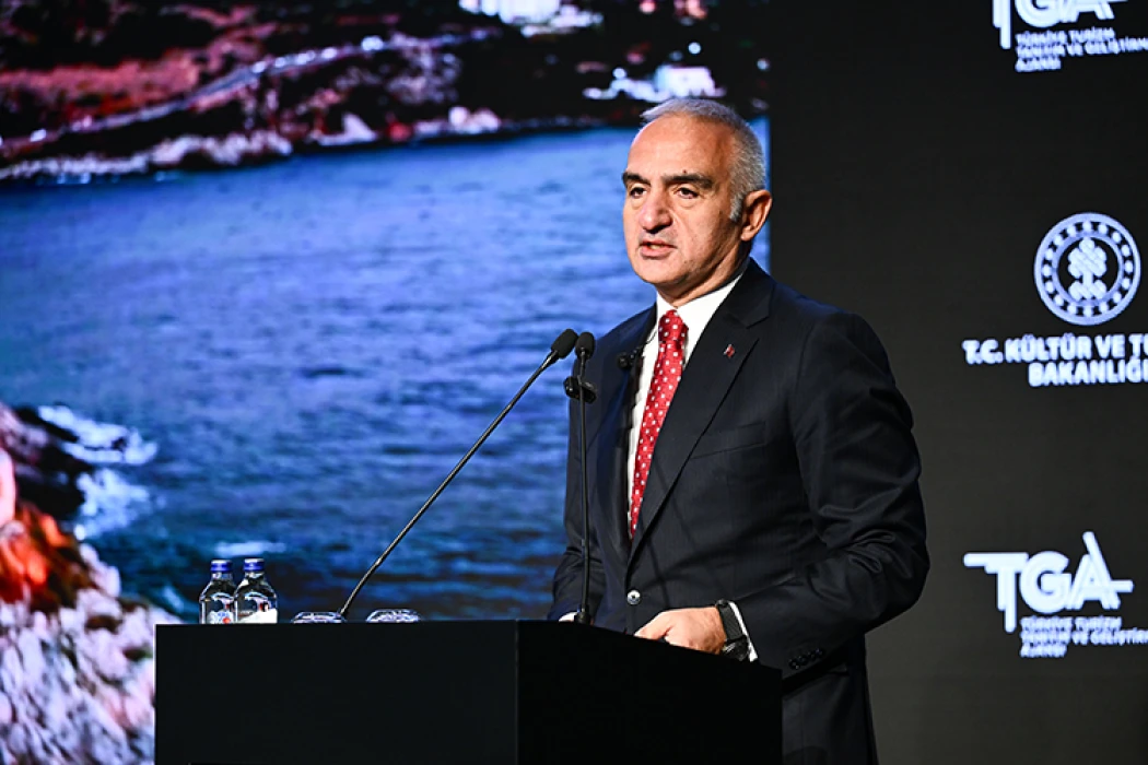 Bakan Ersoy: Türk dizileri, dünyanın en büyük Türkçe kursudur