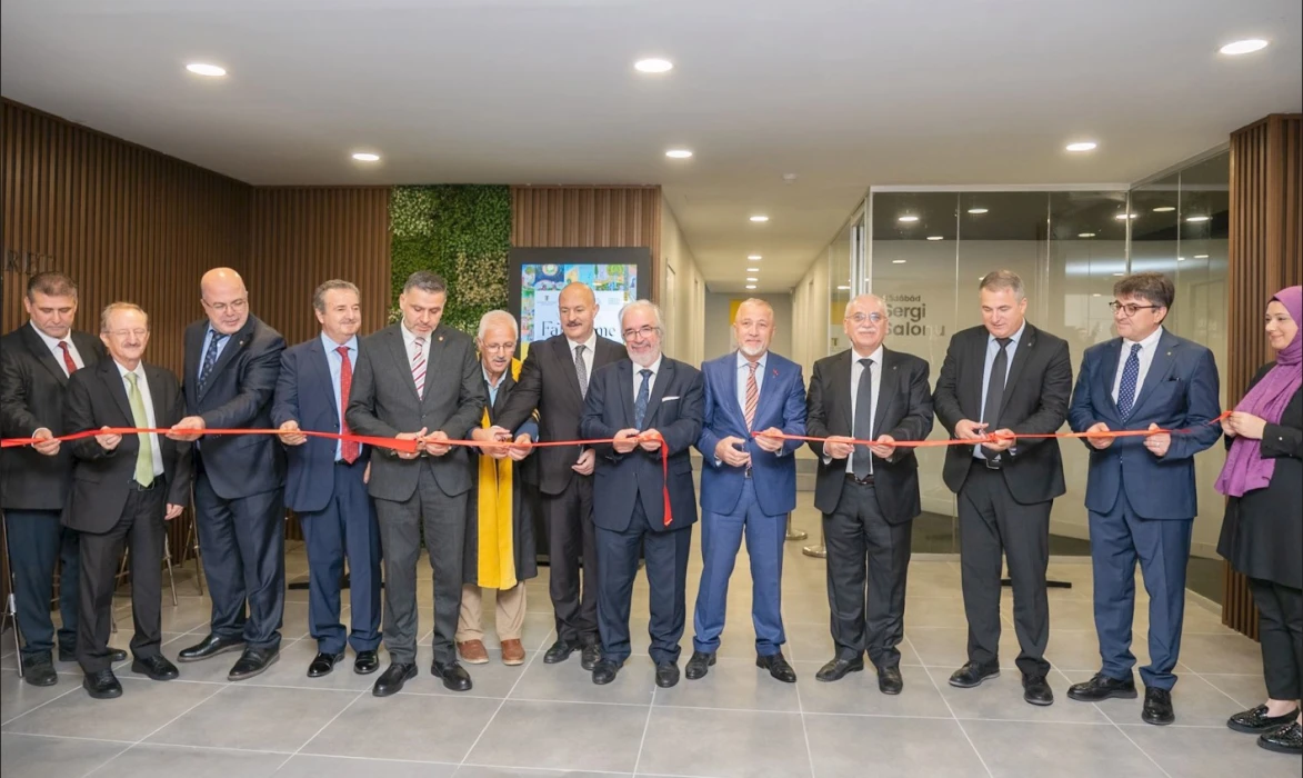 Sütlüce yerleşkesinde ‘Minyatürlerle Fakrnâme sergisi’