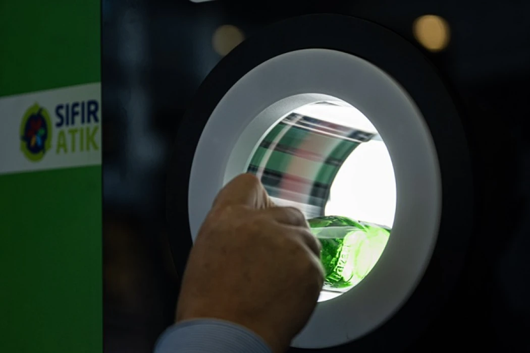 TBMM'nin yeni Sıfır Atık adımı depozito iade makineleri hizmete alındı