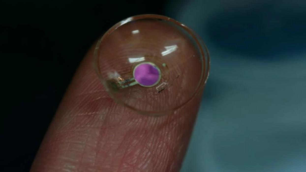 Retina tanısında devrim: Dünyanın ilk kablosuz OLED kontakt lensi