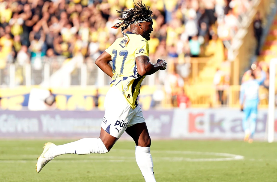FENERBAHÇE TRANSFER HABERLERİ SON DAKİKA: Jose Mourinho'nun gözdesi ayrılıyor! İmza an meselesi...