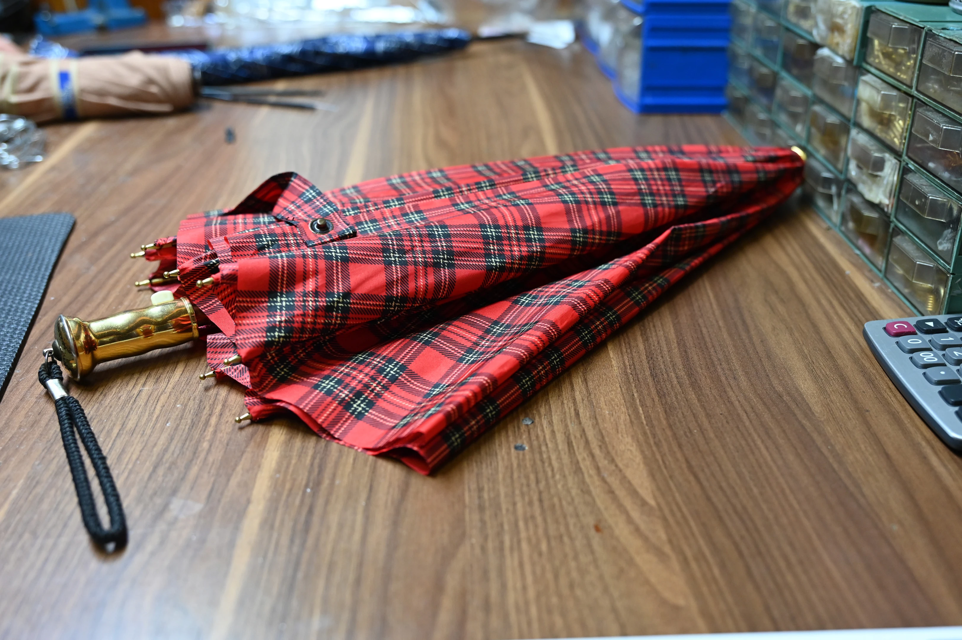 Şemsiye kullanmak bir kültür işi