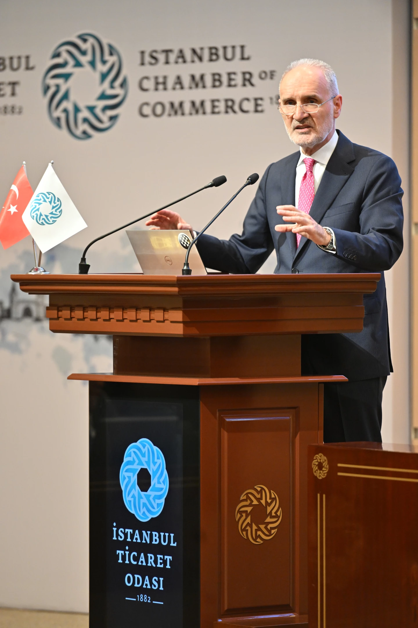 ‘Metrekare bedeli’ bağışıyla kalıcı konut yapalım