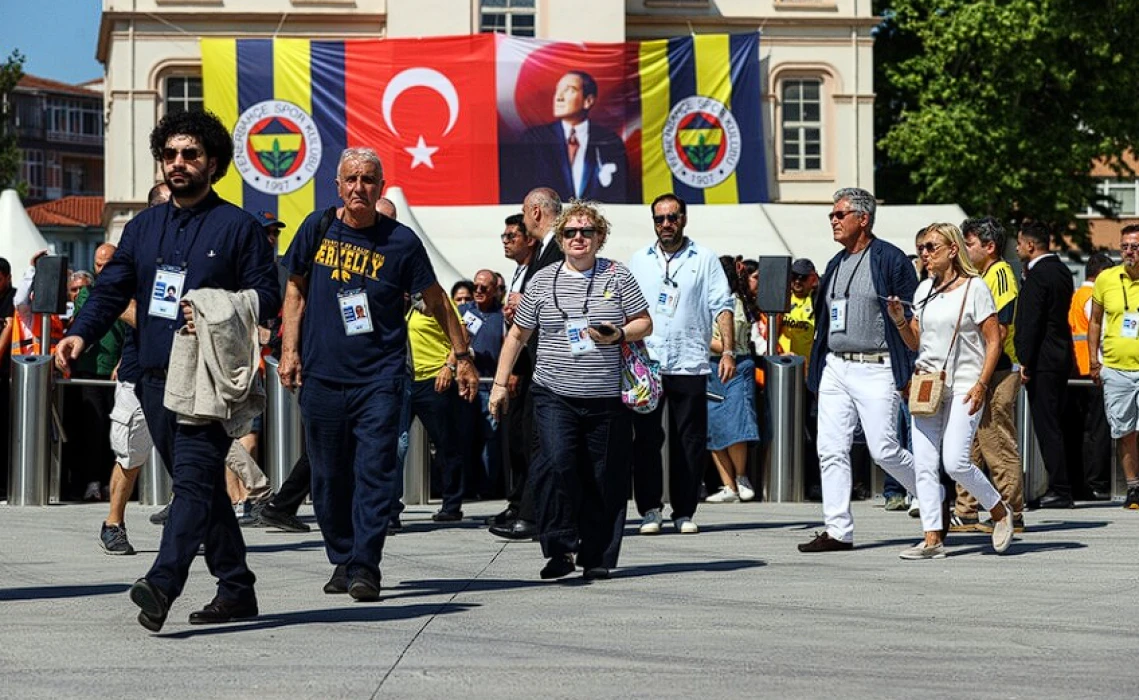 FENERBAHÇE SEÇİM SONUÇLARI SON DAKİKA! Fenerbahçe Başkanı kim oldu? Hakan Safi: Aziz Yıldırım'ı tebrik ediyorum
