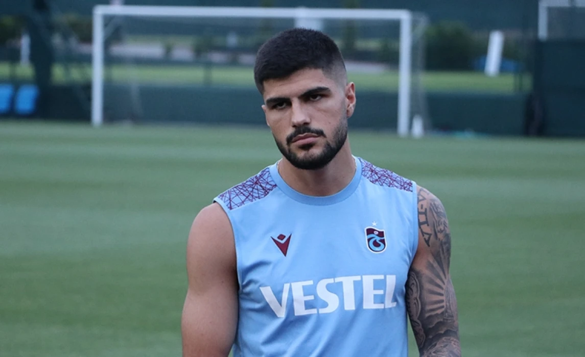 SON DAKİKA GALATASARAY TRANSFER HABERLERİ: Sürpriz sol bek! Sona gelindi