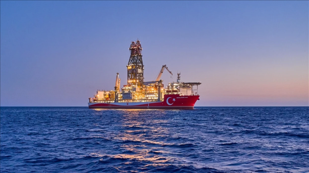 Bakan Bayraktar Karadeniz'i işaret etti: 'İki yeni sondaja başlıyoruz'