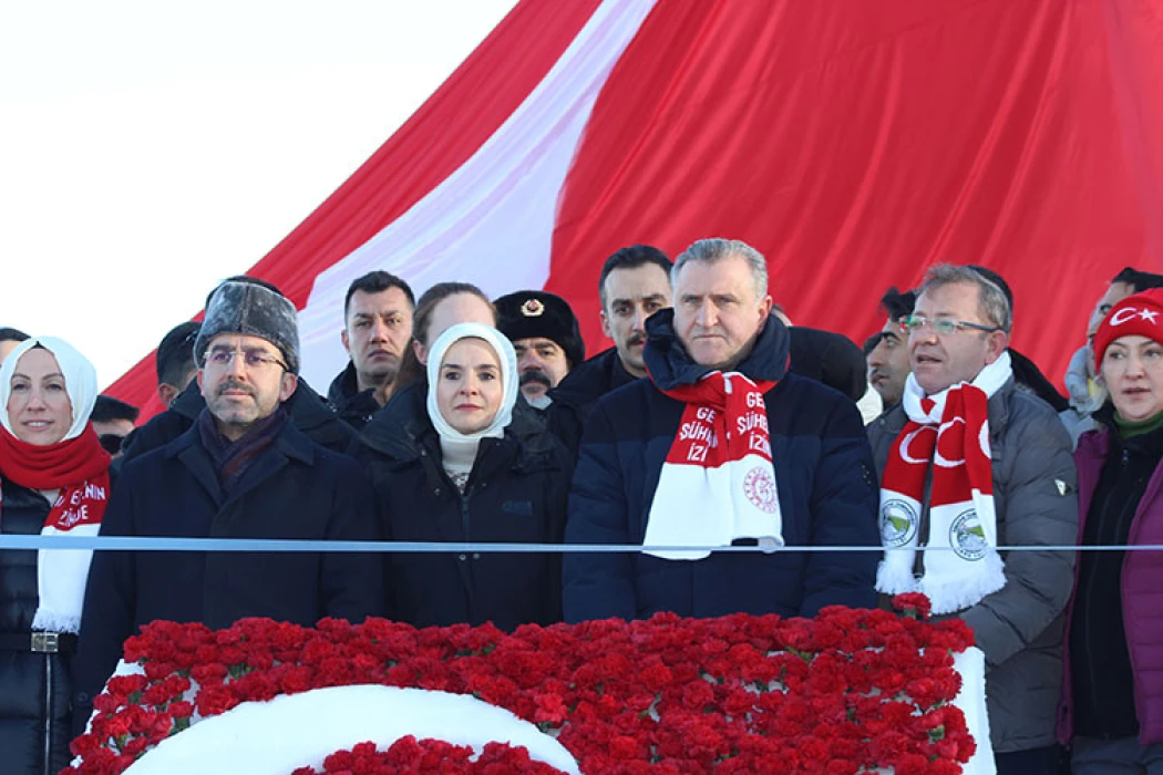 Türk genci, Sarıkamış'ta atalarının izinde