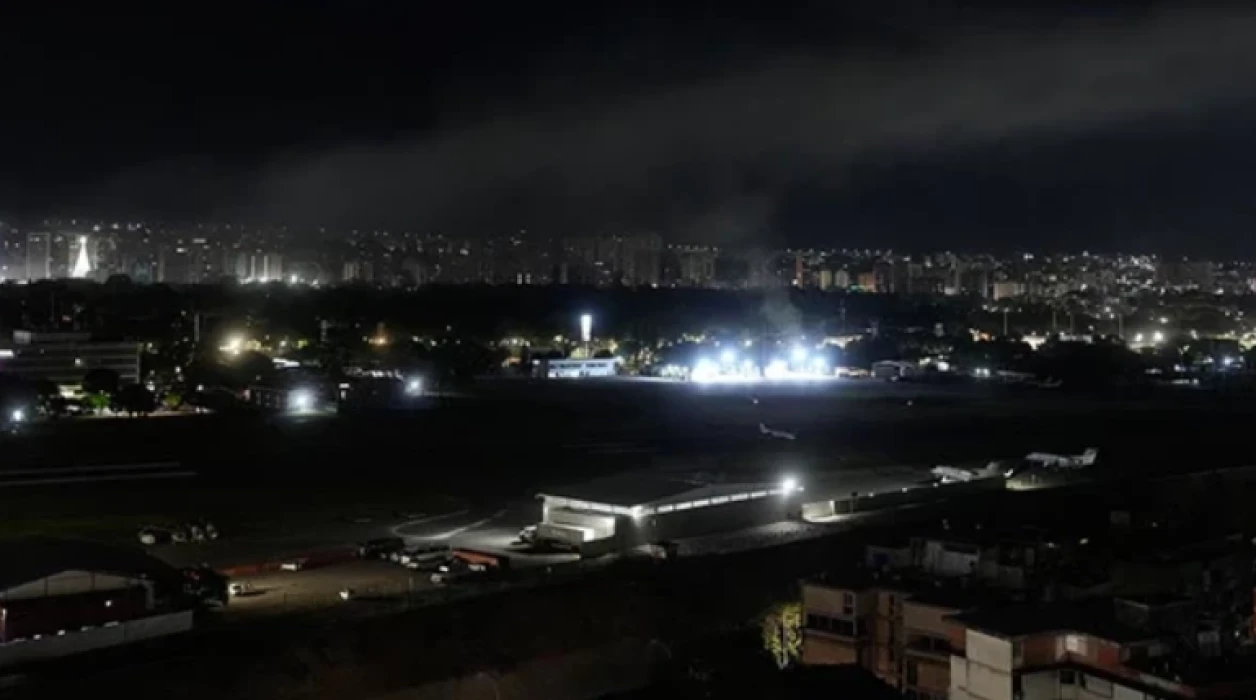 SON DAKİKA: Venezuela'da peş peşe patlamalar! Arkasında ABD mi var?