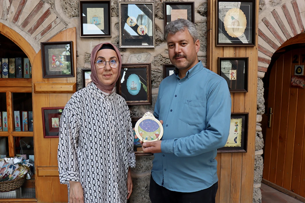 Minyatür sanatı gökyüzünün atlası usturlap ile buluştu