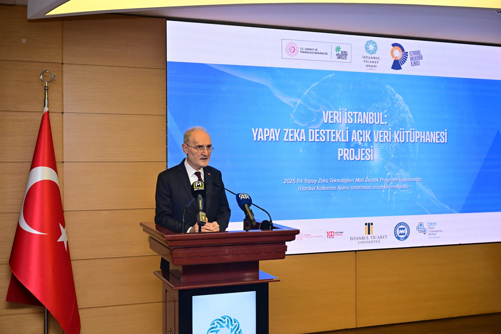 İstanbul’un yapay zeka destekli açık veri kütüphanesi tanıtıldı