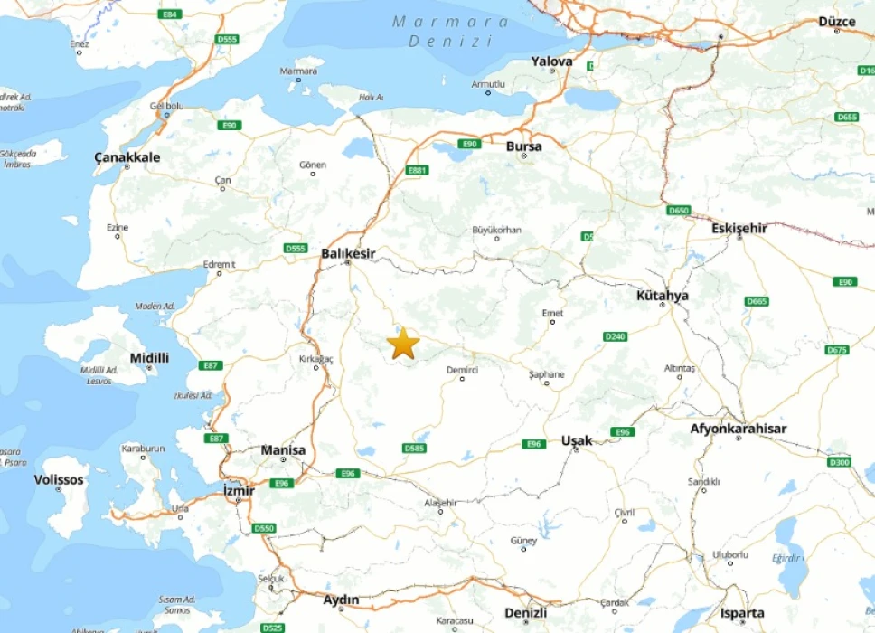 SON DAKİKA AZ ÖNCE DEPREM Mİ OLDU?| İstanbul’dan da hissedildi! Büyüklüğü kaç?