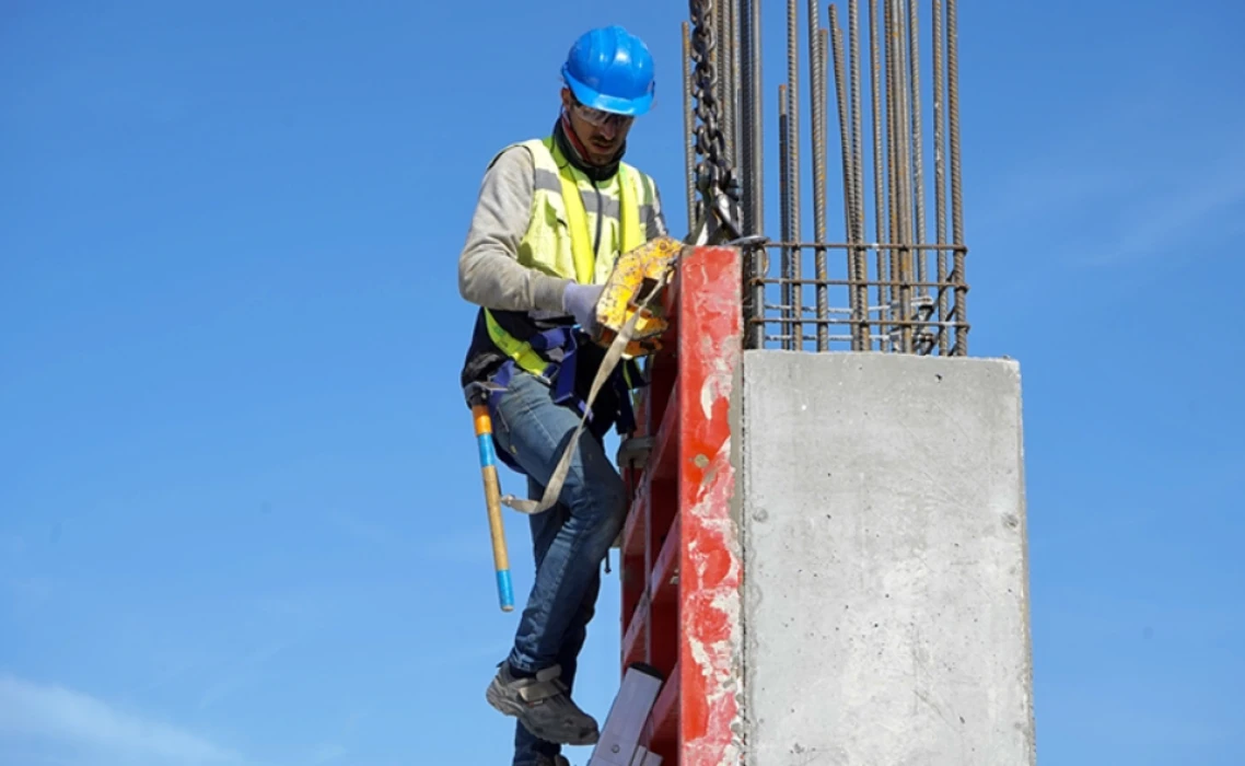 İnşaat sektöründe istihdam rekoru: Ücretli çalışan sayısı 2 milyon 24 bini aştı