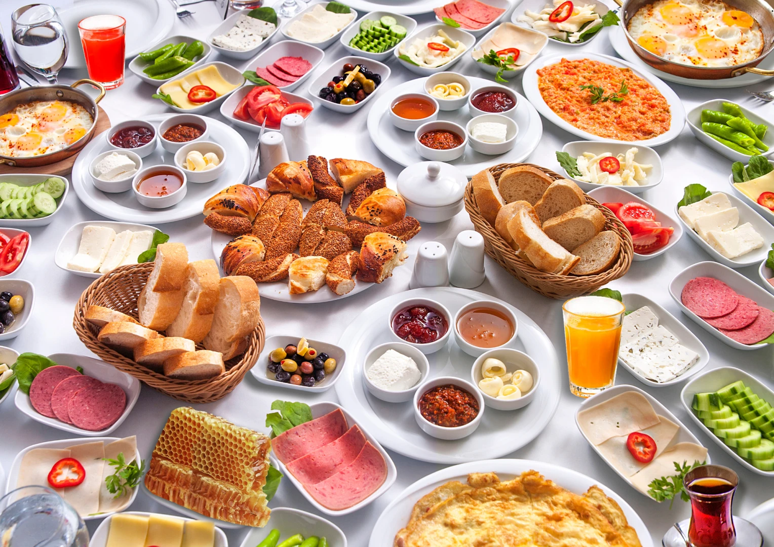 Ramazan bereketi çoklukta değil ölçülü sofrada