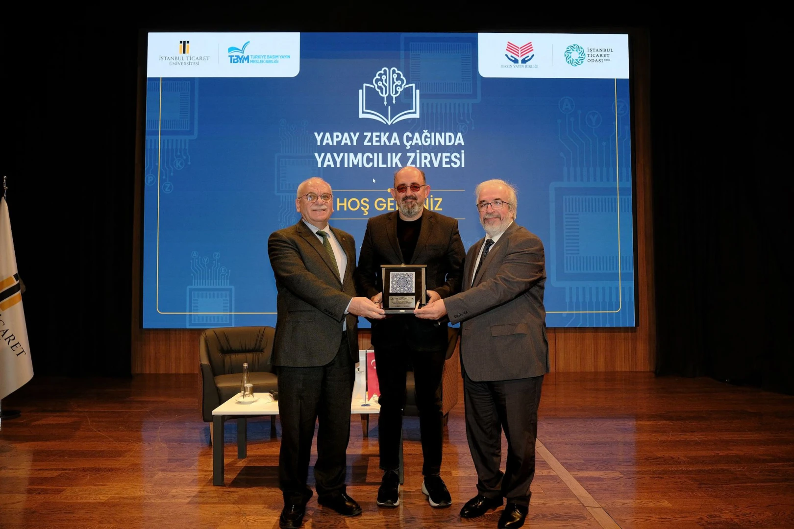 Yayıncılıkta yapay zeka zirvesi