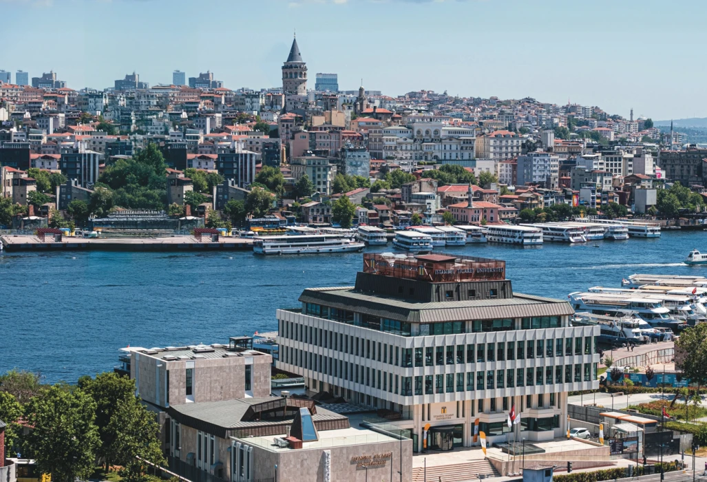 Tarihi şahsiyetler isimleriyle kampüslerde yaşıyor