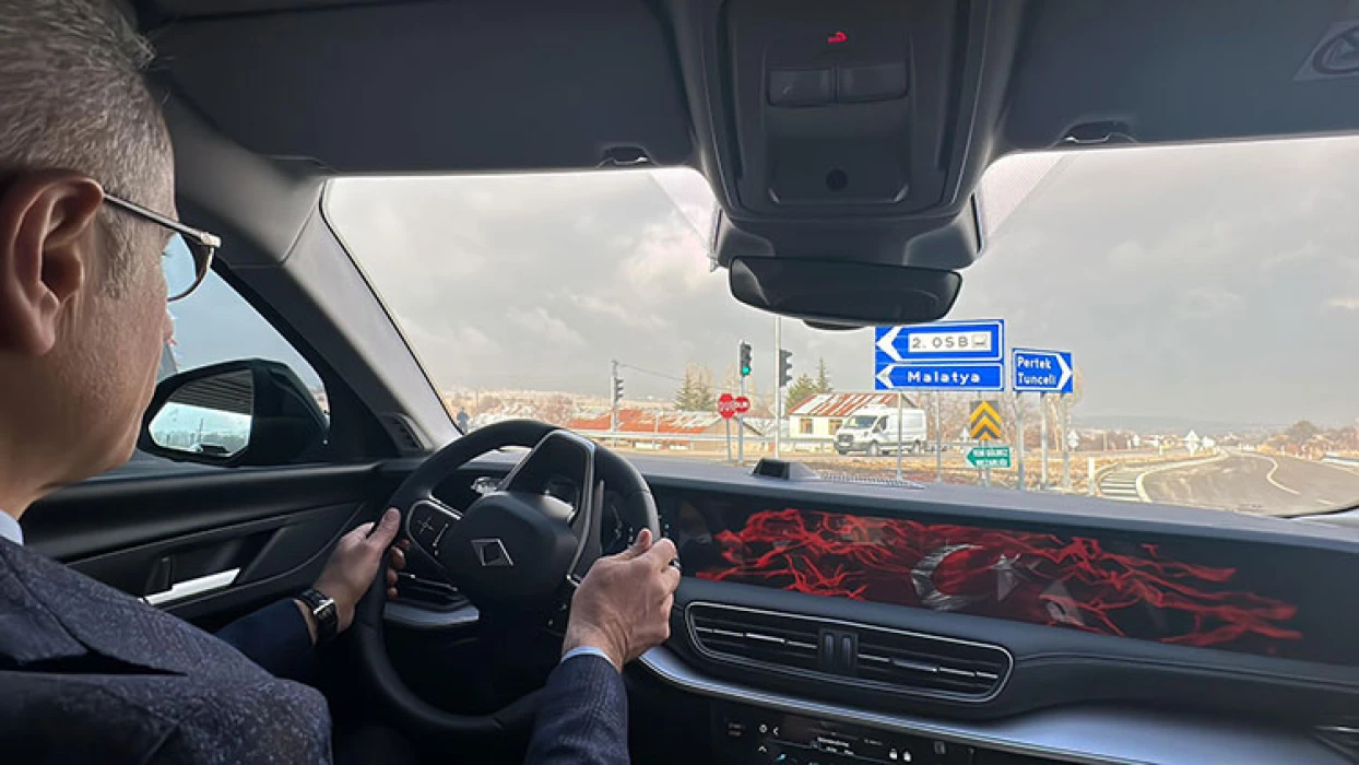 Bakan Uraloğlu: Güzergahı 2 km kısaltarak ulaşımı şehir dışına taşıdık