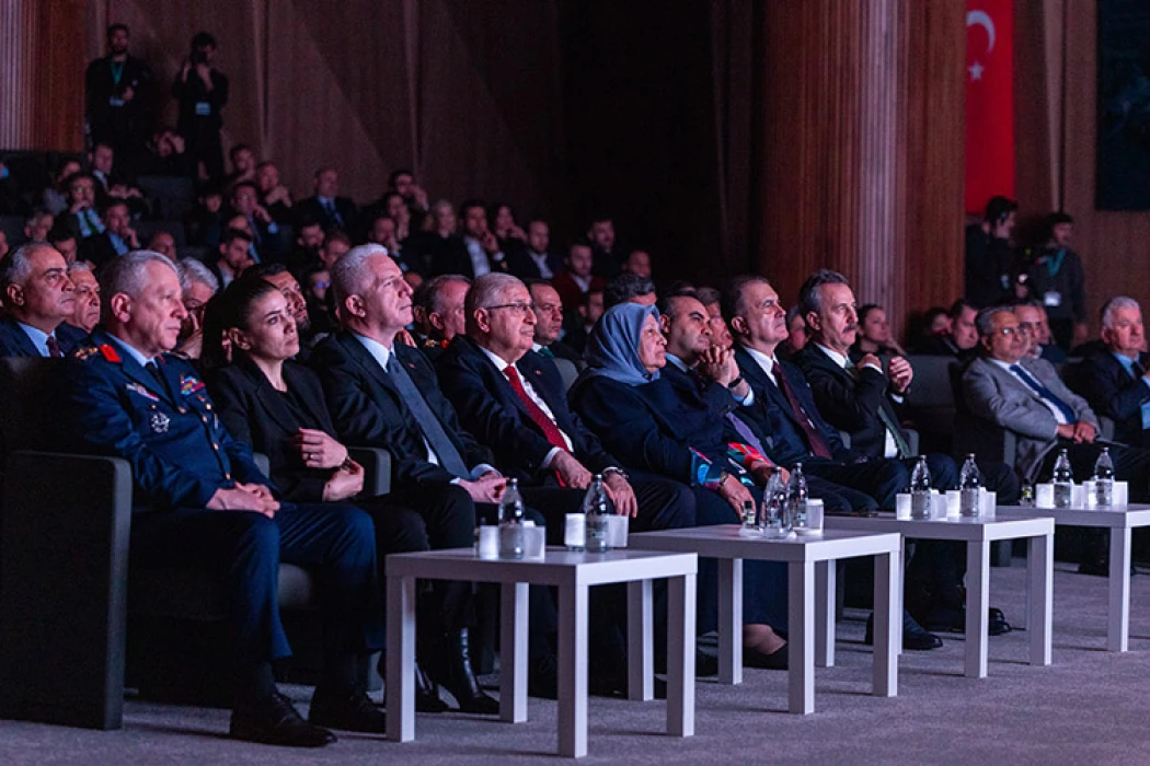 Özdemir Bayraktar Belgeseli izleyicilerle buluştu