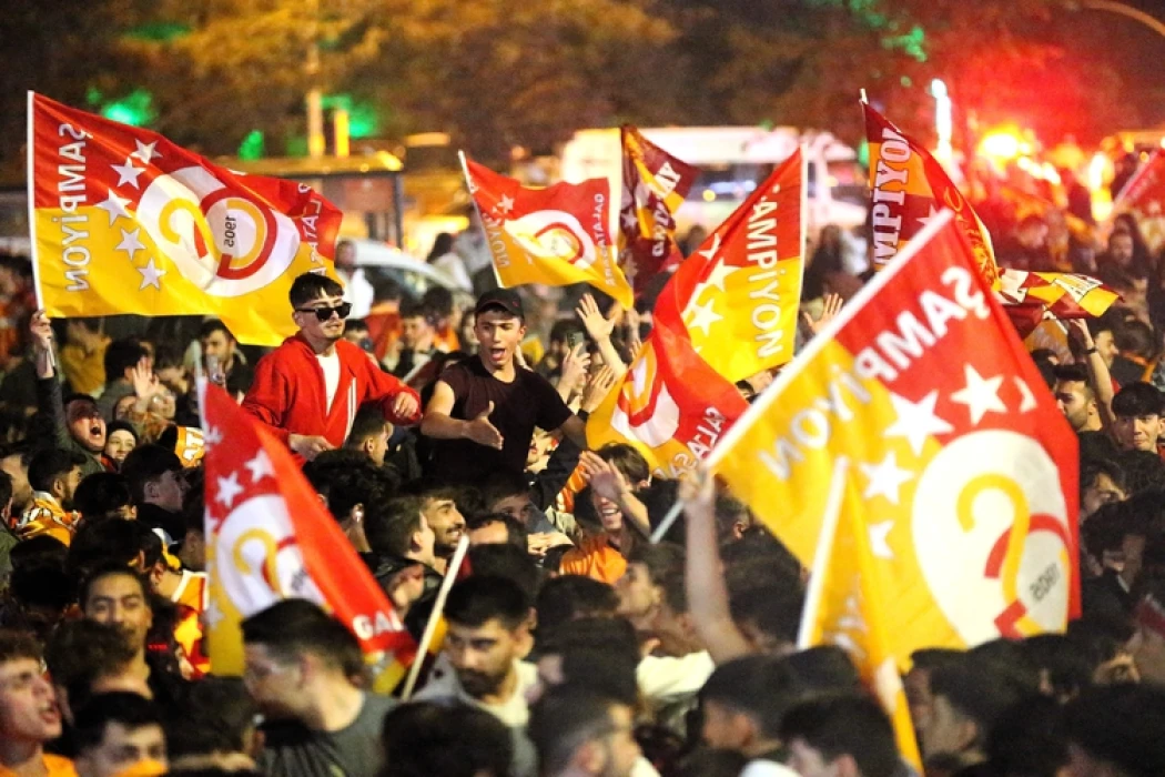 Galatasaray Süper Lig tarihinde 5 yıldız takan ilk takım oldu