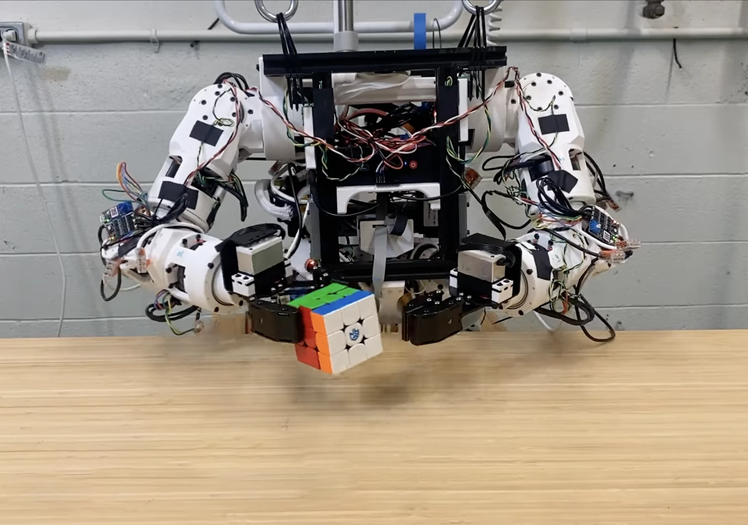 Berkeley'den herkes için 3D yazıcıyla özelleştirilebilir insansı robot