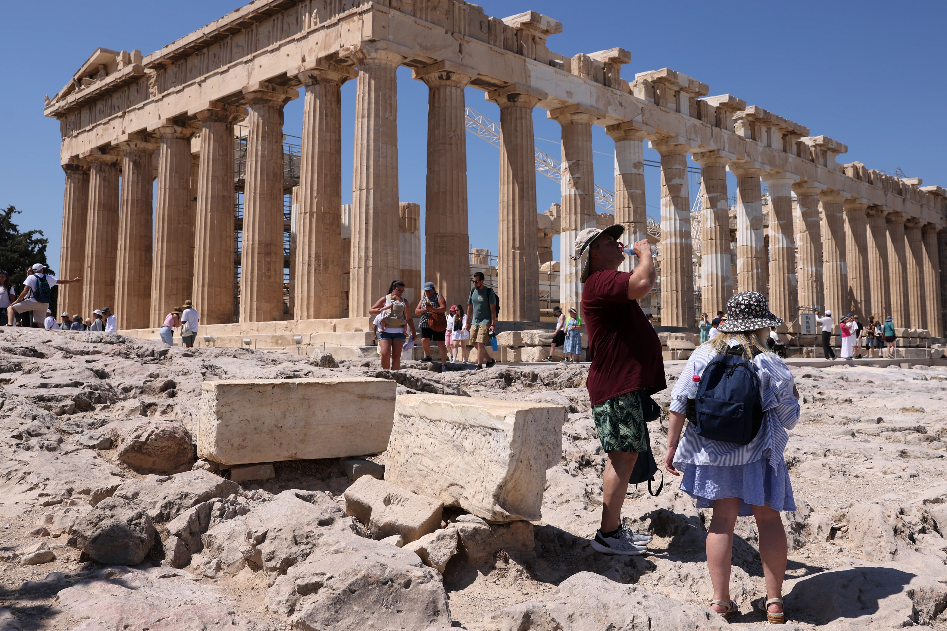Akropolis ziyarete kapatıldı