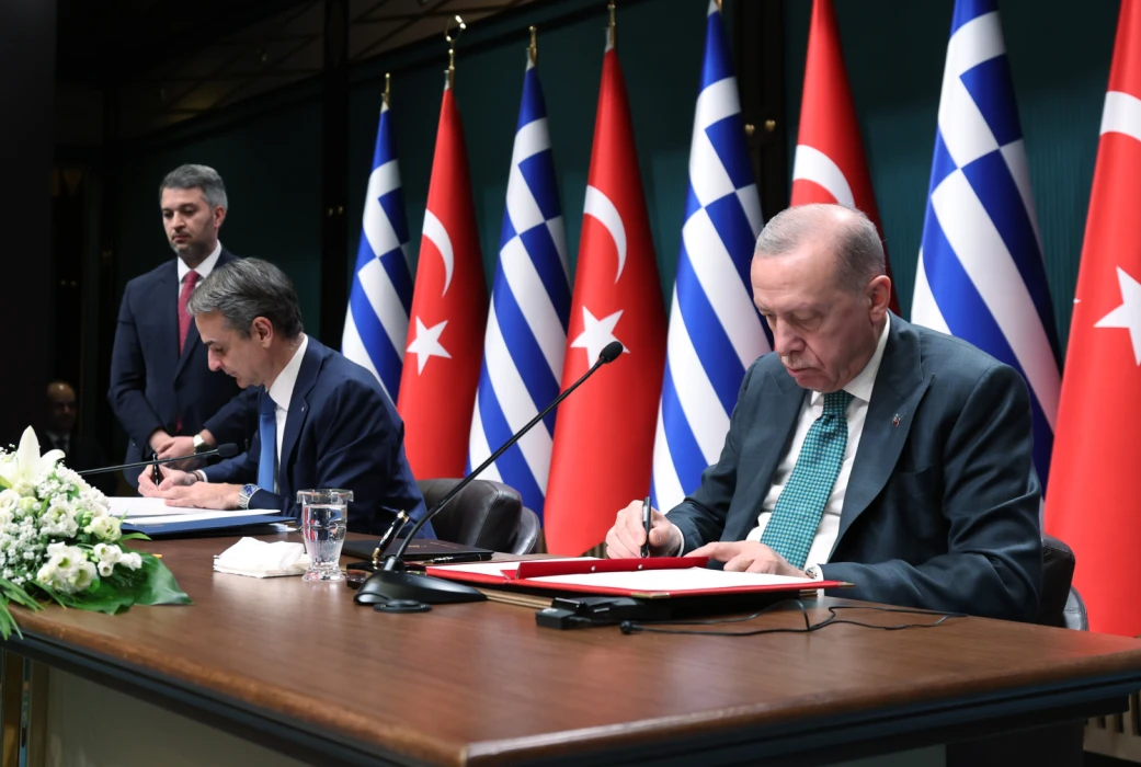 Cumhurbaşkanı Erdoğan Miçotakis'i kabul etti: Ticarette hedef 10 milyar dolar