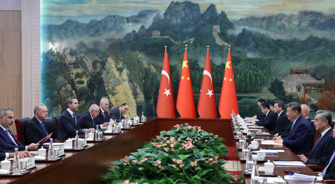 Cumhurbaşkanı Erdoğan'dan Çin'de diplomasi trafiği