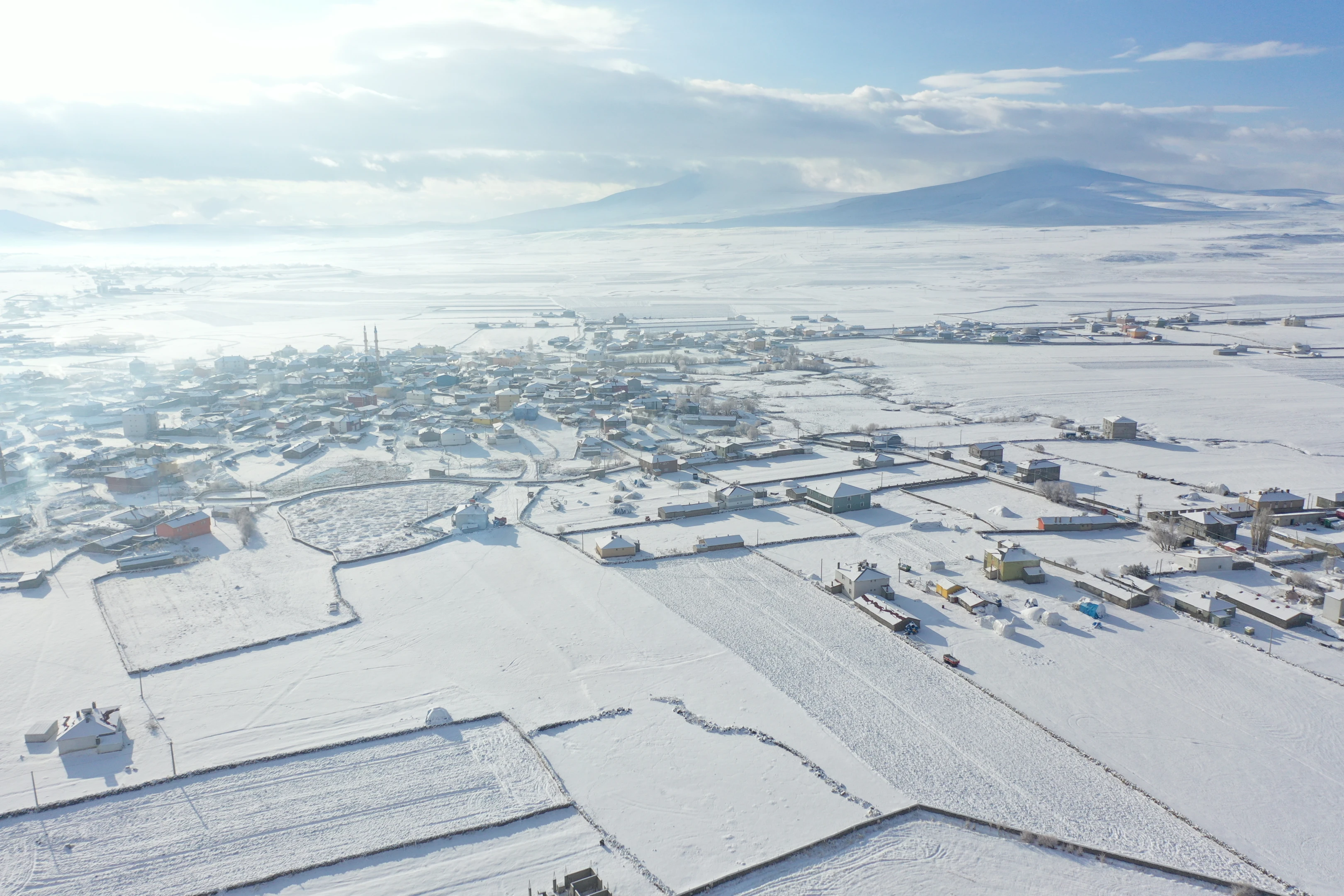 Kar yağışı etkili oldu! Köyler dronla görüntülendi