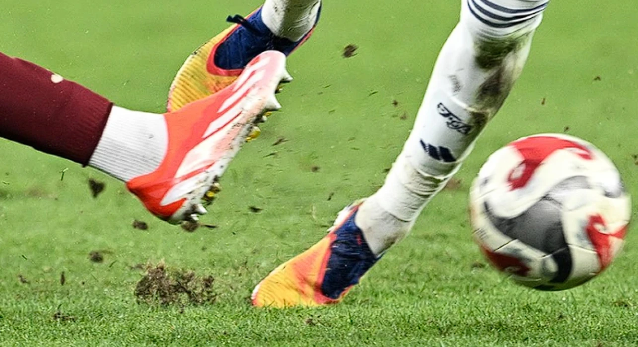 Trabzonspor - Fenerbahçe maçı ne zaman, saat kaçta? CANLI TS - FB maçı hangi kanalda? 4 yıldız kadrolarda yok!