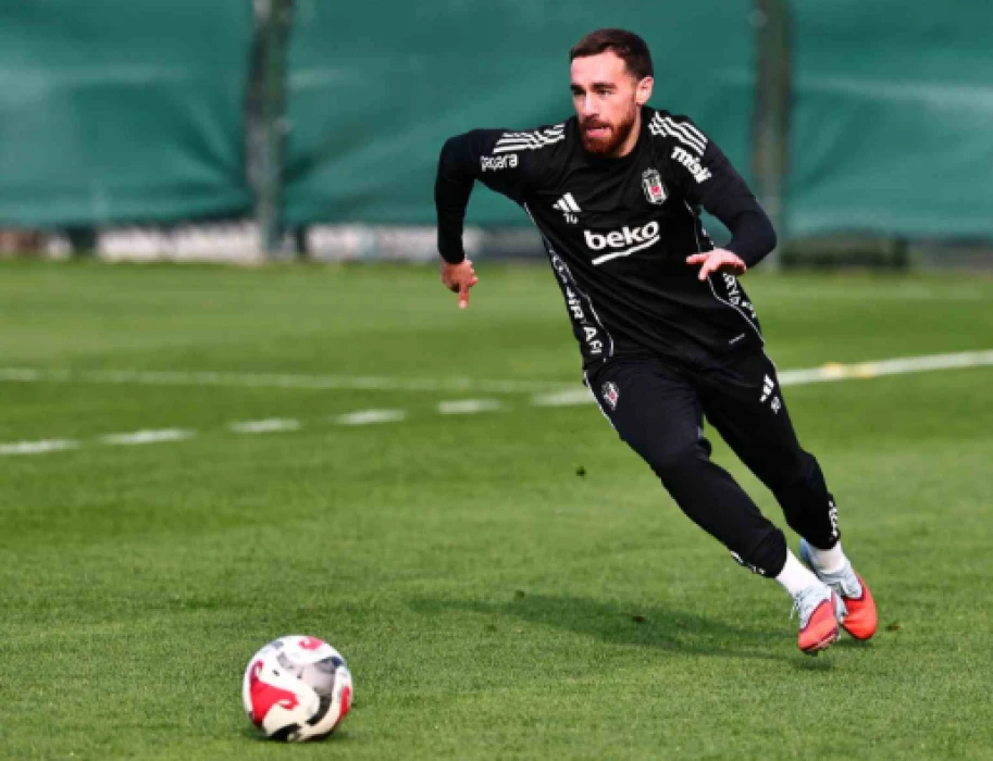 Karagümrük-Beşiktaş maçı ne zaman, saat kaçta? Sergen Yalçın sürpriz sistem: Rafa Silva oynayacak mı?