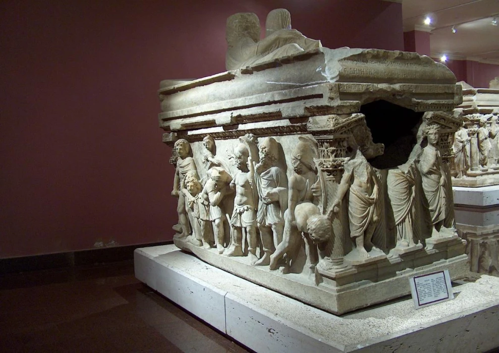 Troya Roma’daki Kolezyum’da dünya sahnesine çıkıyor