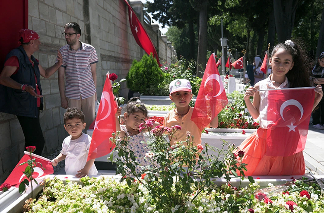 Yurt genelinde 15 Temmuz şehitleri anılıyor