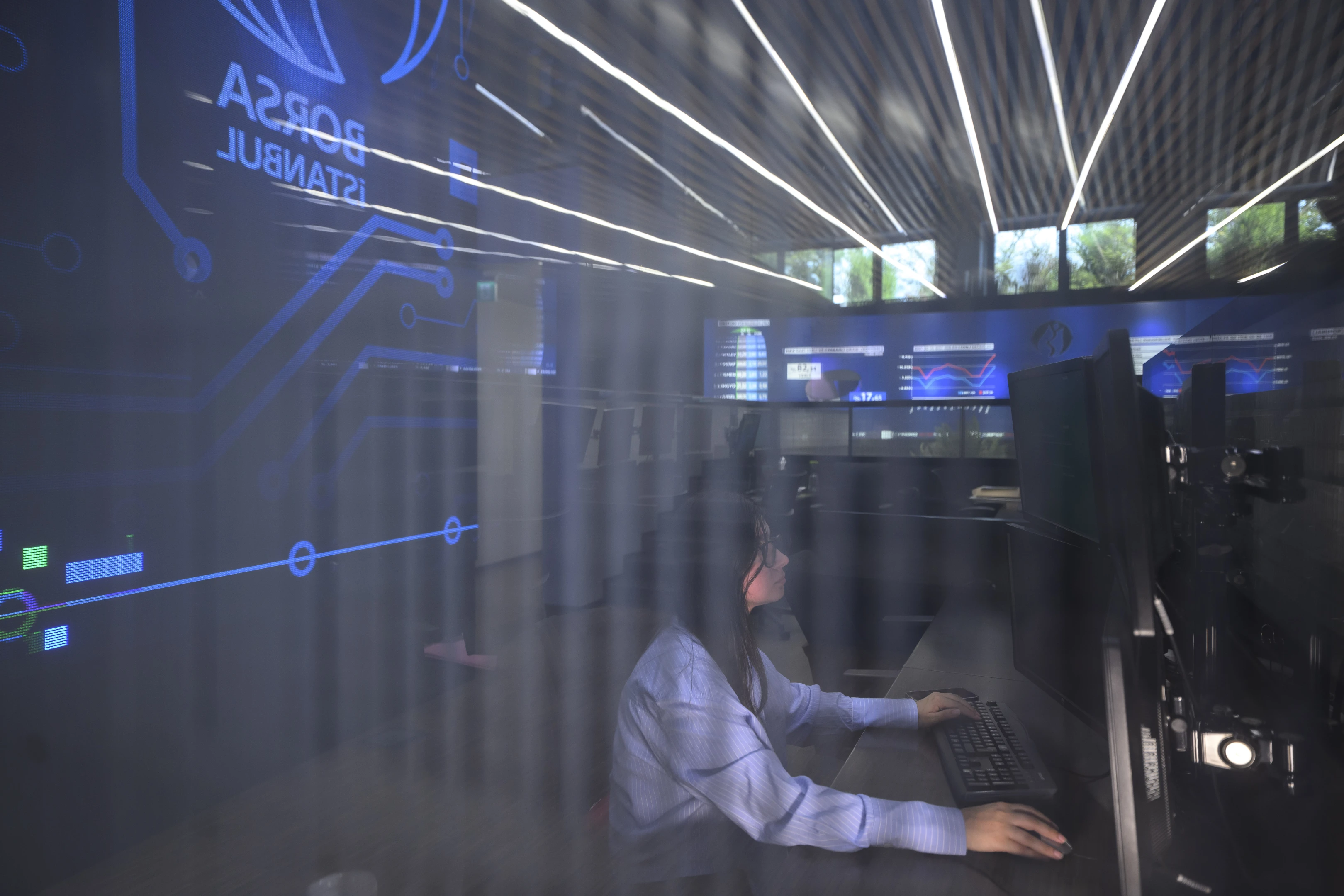 Borsa İstanbul 12.130 puanla başladı! Yükseliş sürüyor