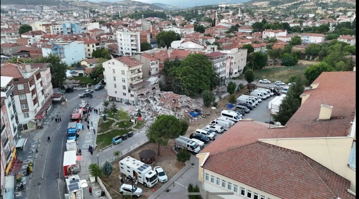 SON DAKİKA: Deprem bölgesinde bu sabah! Kaç bina yıkıldı? Hasar ortaya çıktı...