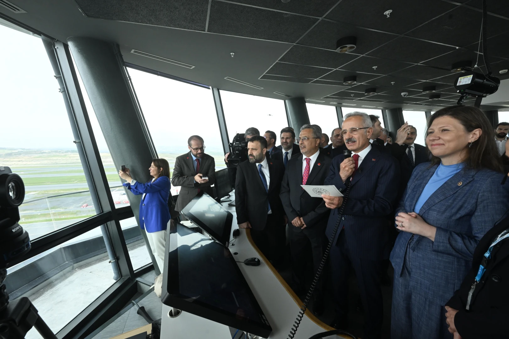 İstanbul Havalimanı'nda tarihi rekor: Bir saatte 81 uçak havalandı