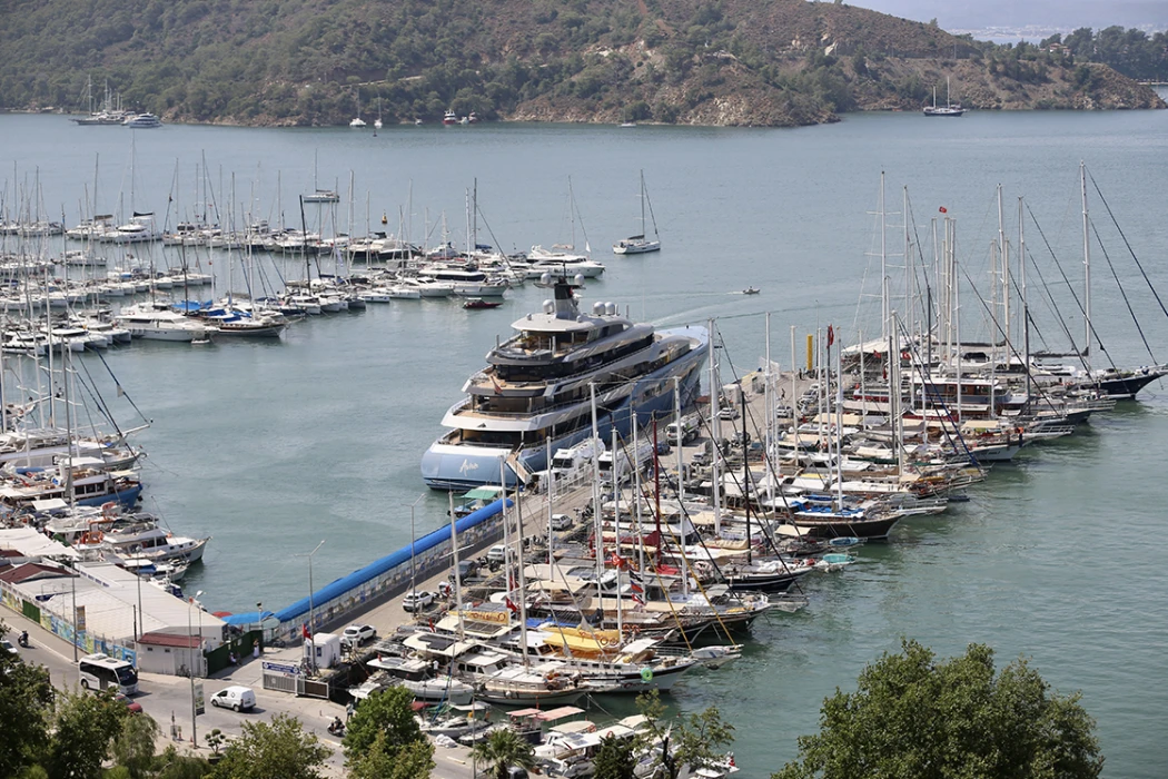 Lüks mega yat Aviva Fethiye'de