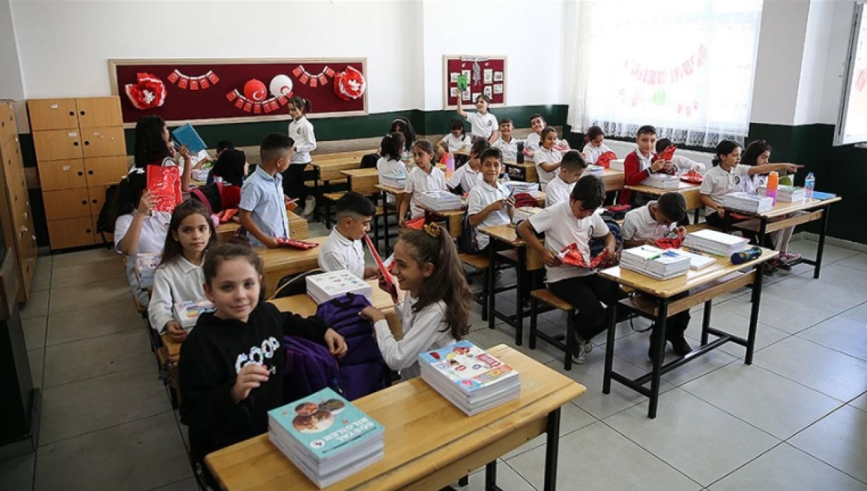 BALIKESİR'DE OKULLAR TATİL Mİ?| Balıkesir'de 6,1'lik depremin ardından okullar tatil mi?