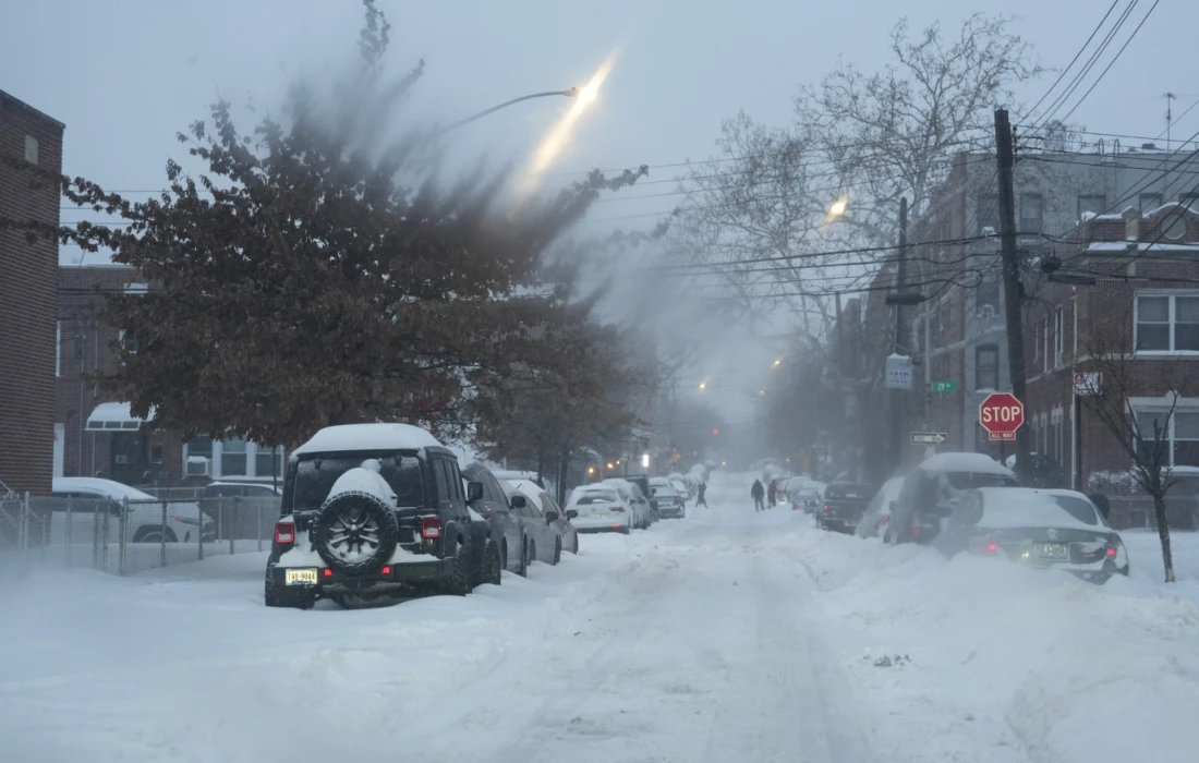 ABD'de binlerce uçuş iptal edildi: Kar fırtınası elektriksiz bıraktı