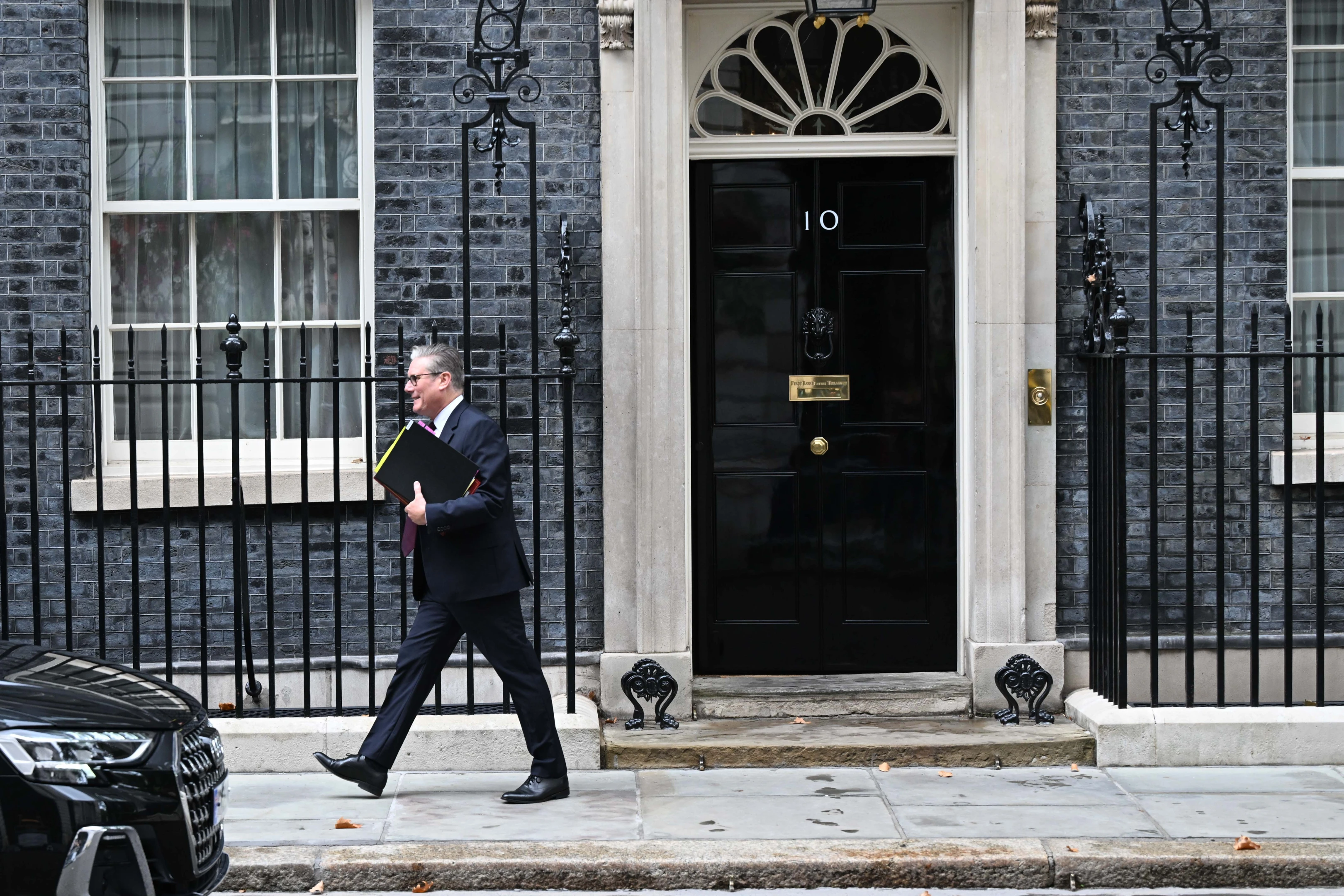 Birleşik Krallık'tan sosyal medya çıkışı! Acil olarak toplanıyorlar