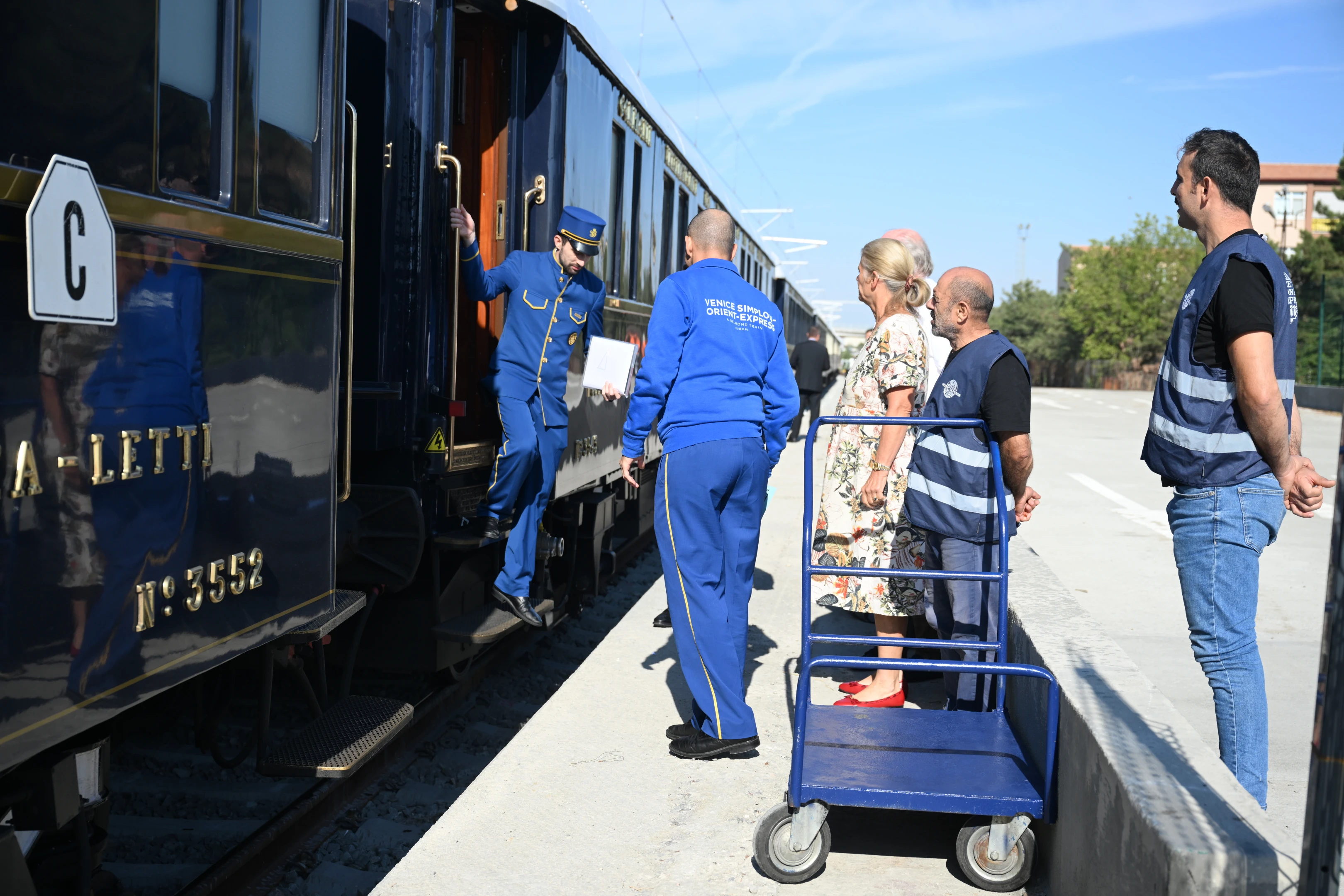 Tarihi Orient Express ikinci kez Türkiye’de: Paris’ten İstanbul’a nostaljik yolculuk