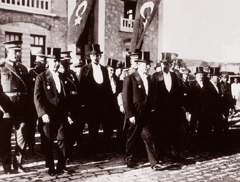 Cumhuriyet'in mimarı Atatürk'ün ebediyete intikalinin üzerinden 87 yıl geçti