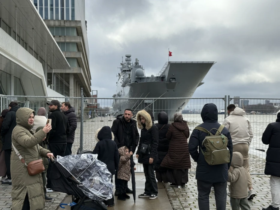 Rotterdam’da TCG Anadolu heyecanı: Avrupa’daki Türklerden yoğun ilgi