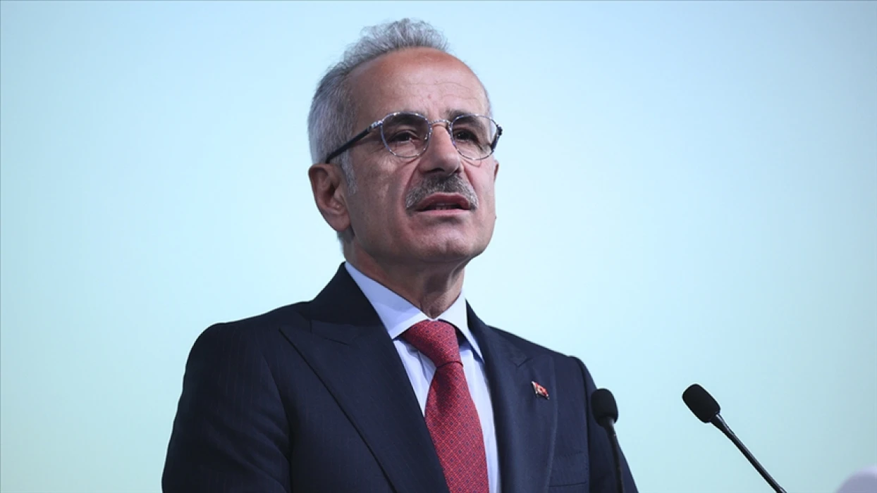 Demiryolları yapay zekaya emanet! Bakan Uraloğlu: Arıza oluşmadan tespit ediyor
