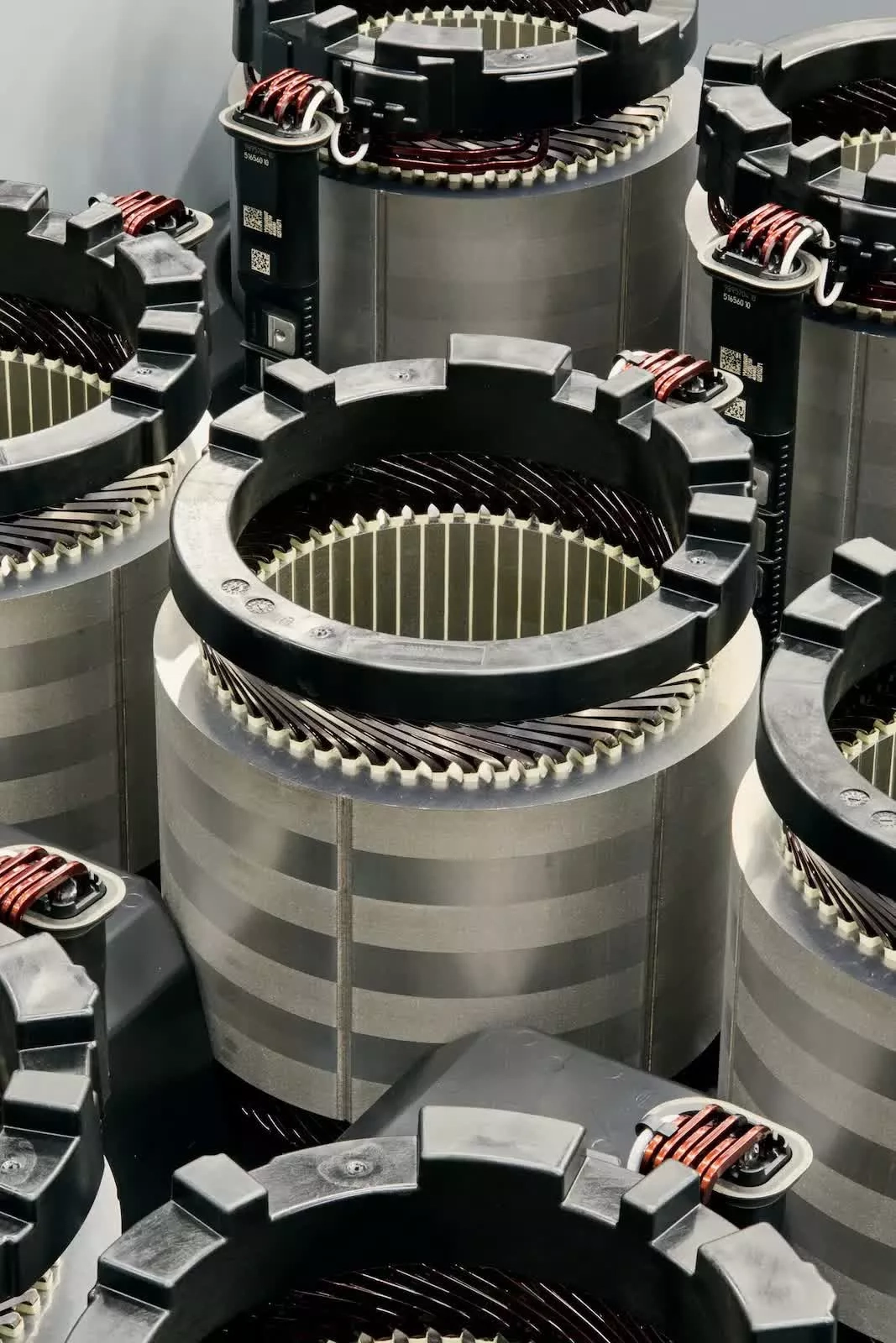 Otomotiv devlerinin nadir element strateji: Mıknatıssız motor