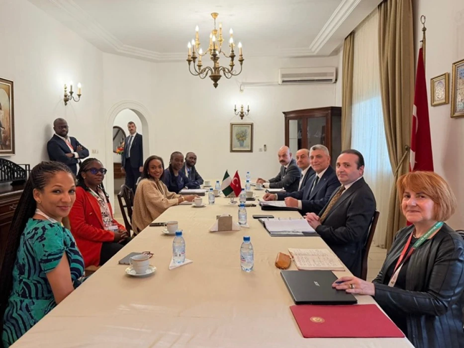 Afrika ile ticaret diplomasisi: Bakan Bolat Kamerun, Gana, Nijerya ve Somali heyetleriyle görüştü