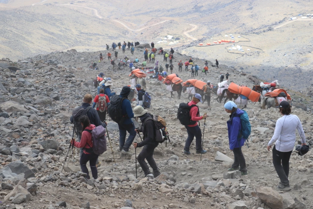 Ağrı Dağı Avrupa'dan Asya'ya, dünyanın dört bir yanından dağcıları ağırlıyor